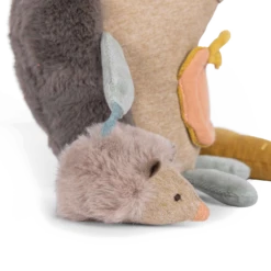 Moulin Roty Hérisson D'activités à Suspendre -Moulin Roty Peluche d activites a suspendre Herisson Trois petits lapins Moulin Roty 3 1