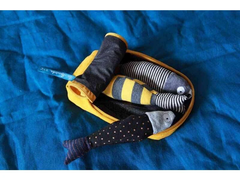 Moulin Roty 666075 - Boite à Sardines D'activités Les Moustaches 7 Moulin Roty 666075 - Boite à Sardines D'activités Les Moustaches – Image 5