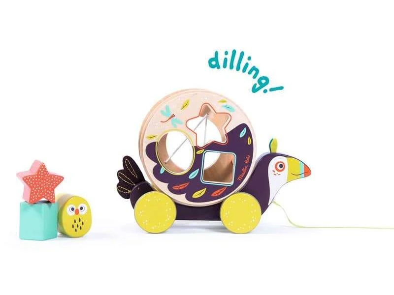 Moulin Roty 668365 - Toucan Boîte à Formes à Tirer Dans La Jungle 4 Moulin Roty 668365 - Toucan Boîte à Formes à Tirer Dans La Jungle – Image 2